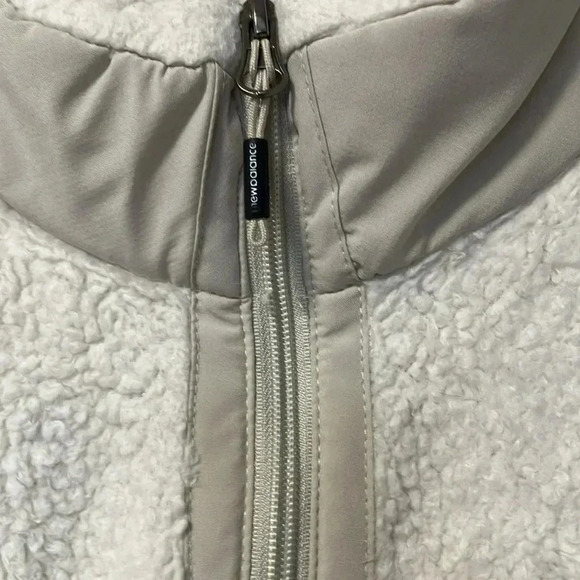 New Balance fleece quarter zip  pullover - Picture 3 of 6